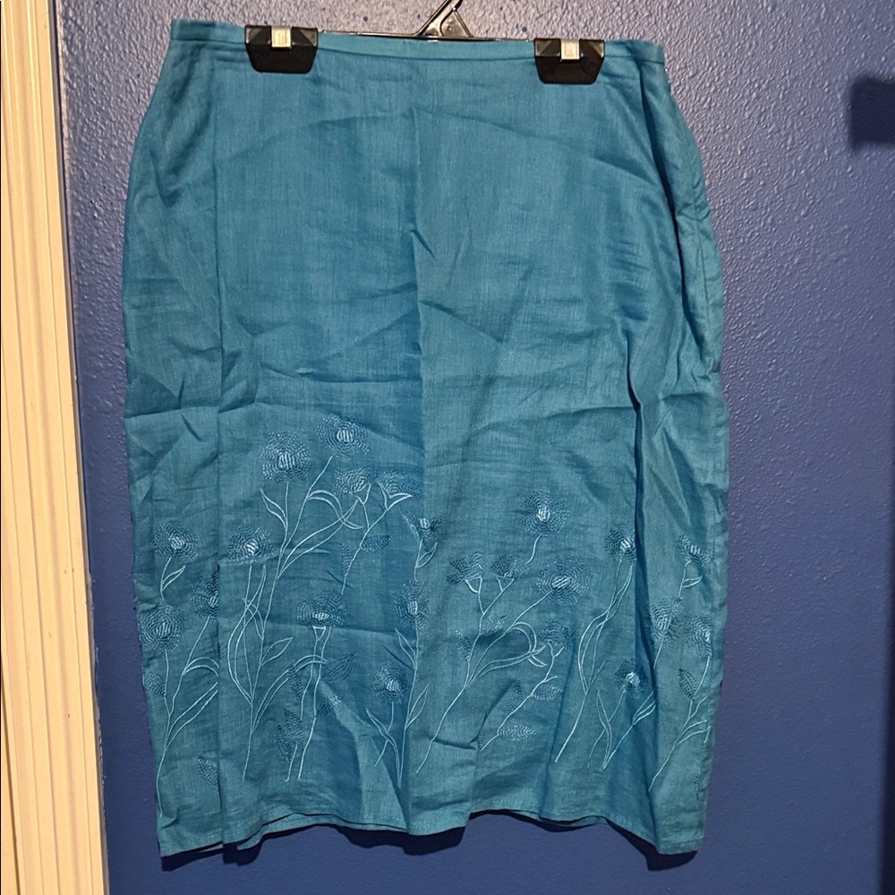 Anne Klein Turquoise Pencil Skirt with Subtle Floral Embroidery